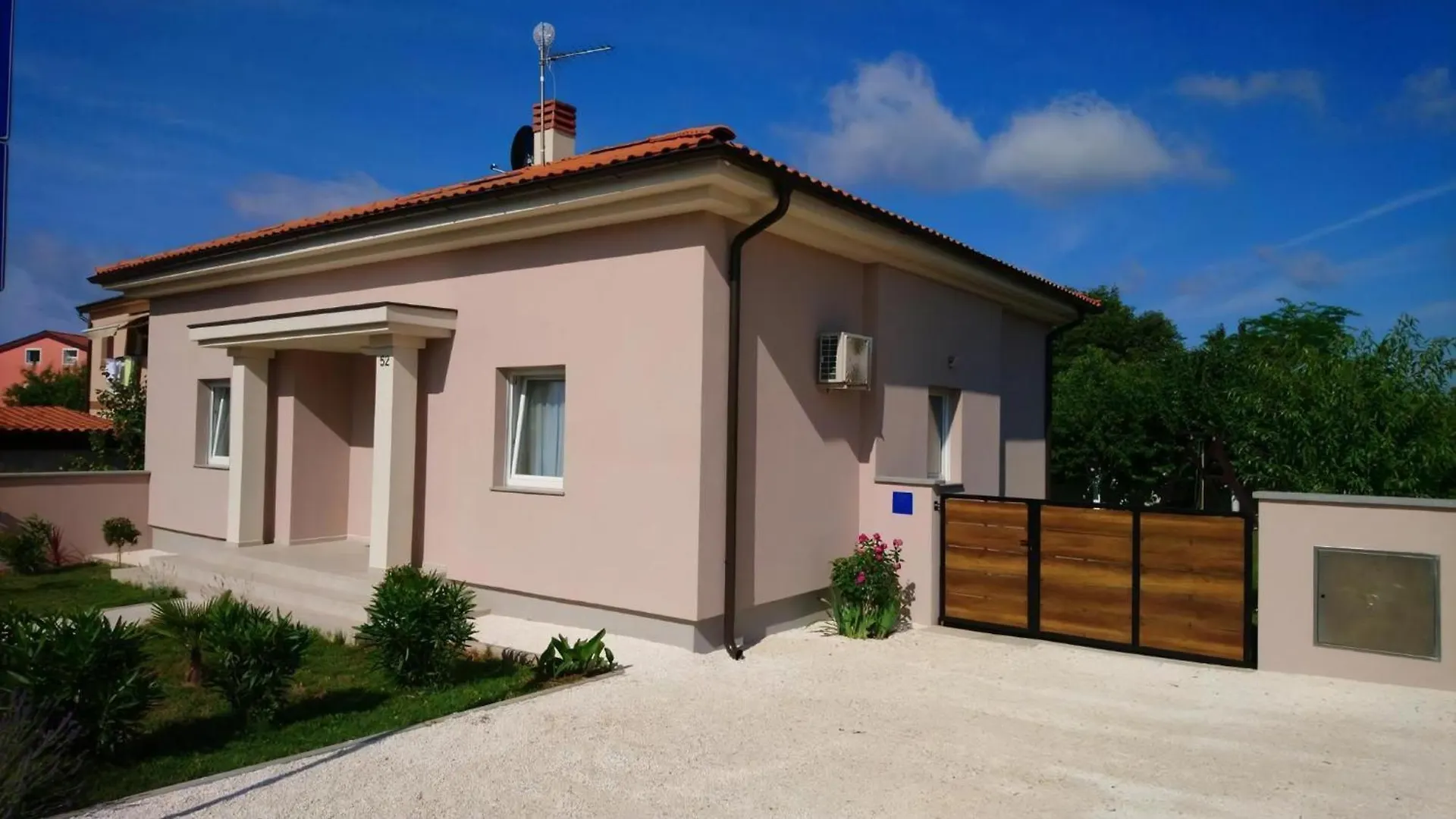 Ferienhaus Bokan Pula Holiday home
